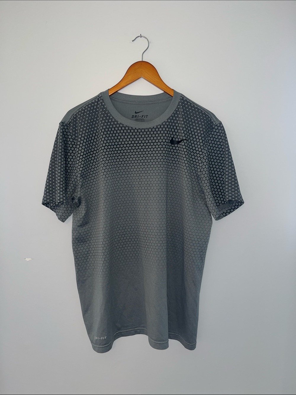 Nike Men’s Gray Honeycomb Dri-FIT Short Sleeve Tee